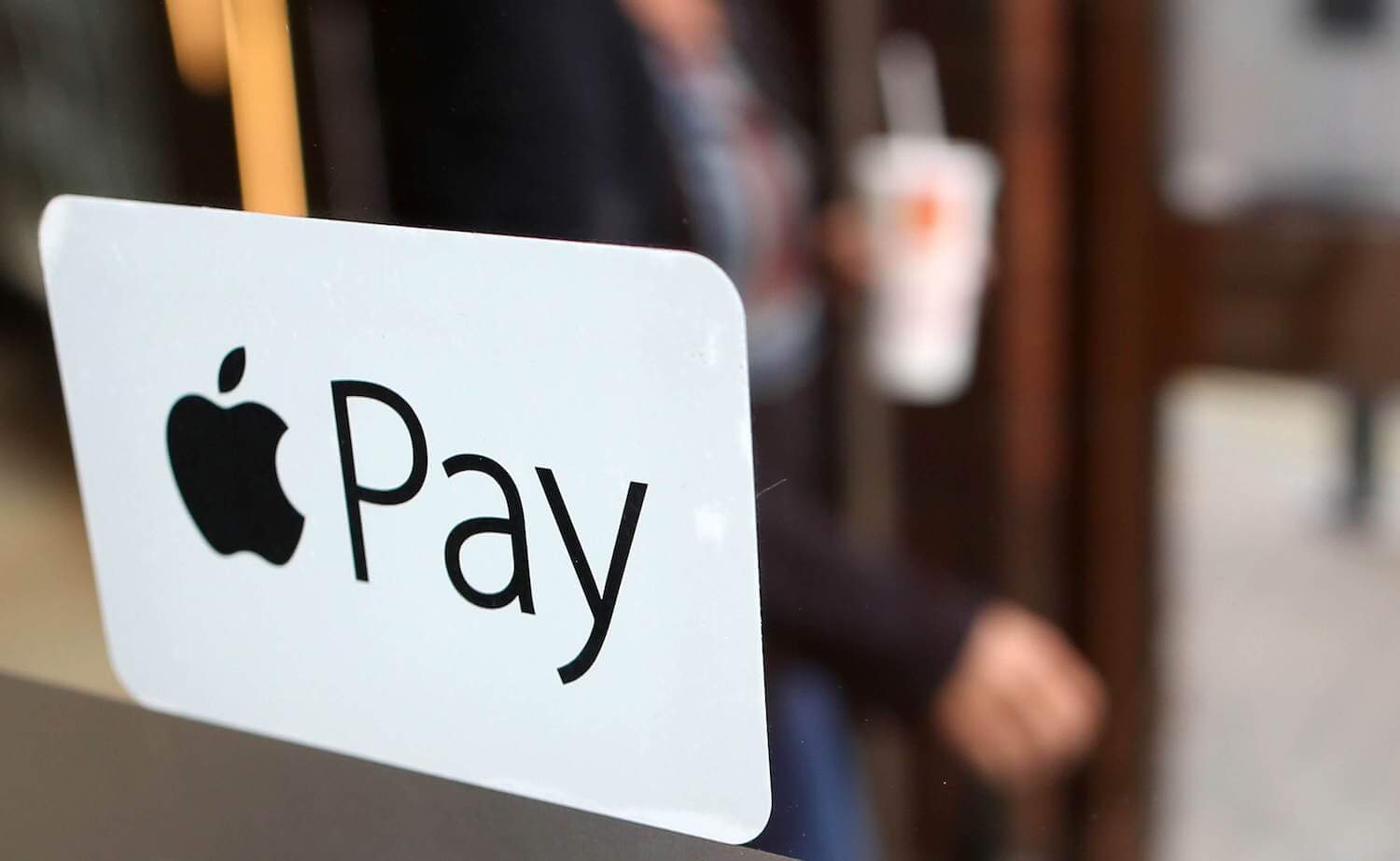 Националисты не смогут пользоваться Apple Pay. Националисты не смогут пользоваться Apple Pay. Фото.