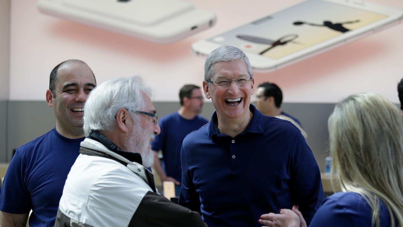 Новости Apple, 222 выпуск: Новый iPhone и автомобиль Apple. Новости Apple, 222 выпуск: Новый iPhone и автомобиль Apple. Фото.