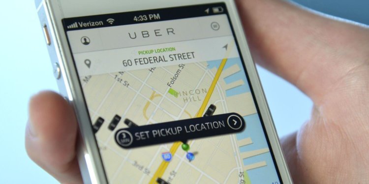 Uber больше не будет отслеживать пользователей после поездки. Фото.