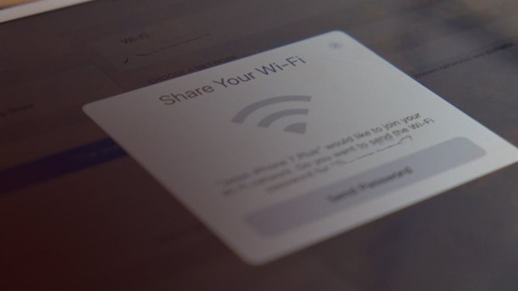 #Видео: Как поделиться паролем от Wi-Fi в iOS 11. Фото.