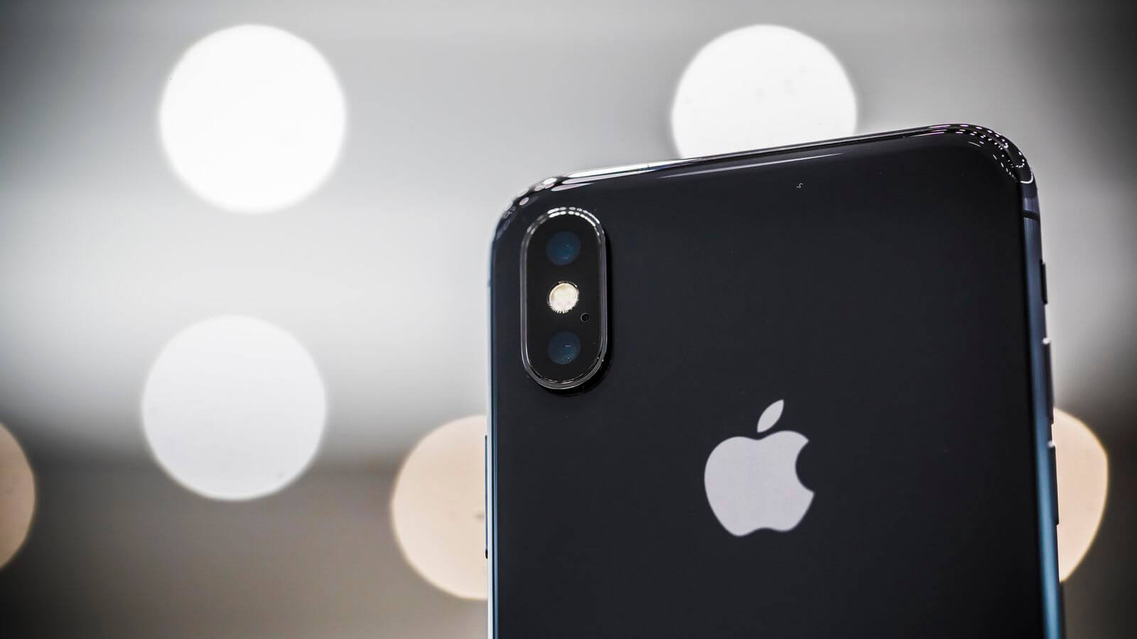 iPhone X может сильно задержаться. iPhone X может сильно задержаться. Фото.