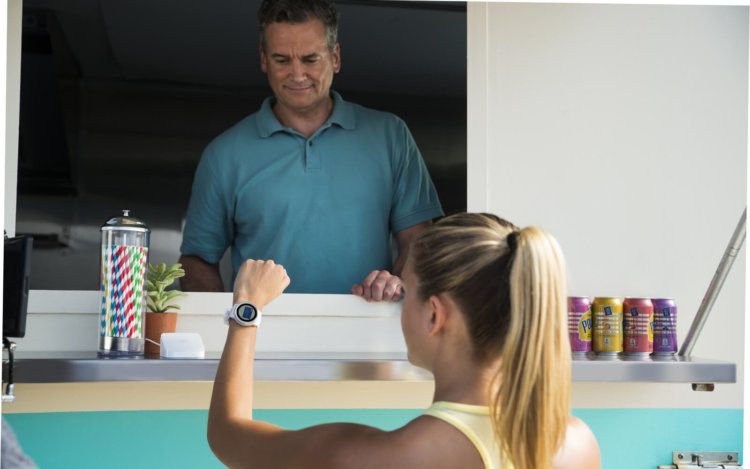 Garmin потягается с Apple Pay на рынке платежных сервисов. Фото.