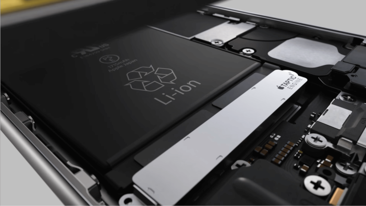 Сколько оперативной памяти получит загадочный iPhone X? Фото.