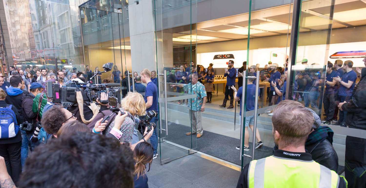 Apple потеряла 50 миллиардов долларов из-за продаж iPhone 8 и iPhone 8 Plus. Apple потеряла 50 миллиардов долларов из-за продаж iPhone 8 и iPhone 8 Plus. Фото.