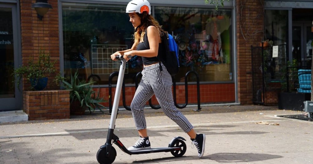 Новые самокаты KickScooter ES1 и ES2 еще не пробовали, но уже хотим