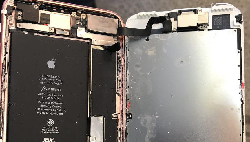 Почему iPhone 7 и iPhone 7 Plus не защищены от погружения в воду. Почему iPhone 7 и iPhone 7 Plus не защищены от погружения в воду. Фото.