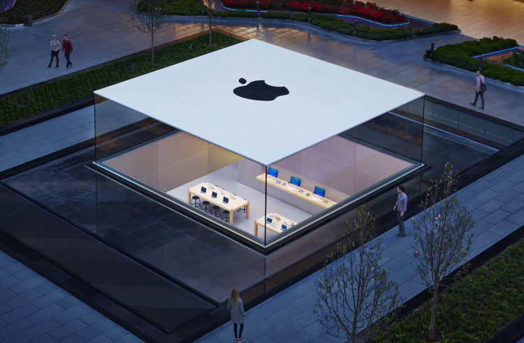 Сможет ли Apple Store спасти офлайн-розницу? Фото.