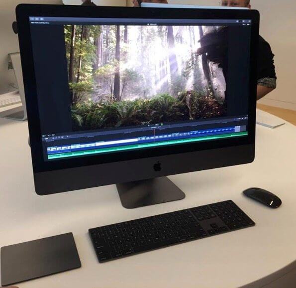 #Фото: Новый iMac Pro показали со всех сторон. #Фото: Новый iMac Pro показали со всех сторон. Фото.