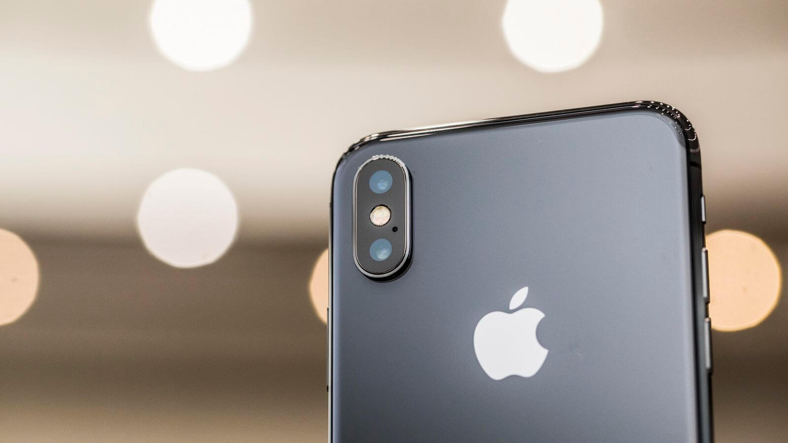 iPhone X обошел iPhone 8 и iPhone 8 Plus в России. iPhone X обошел iPhone 8 и iPhone 8 Plus в России. Фото.