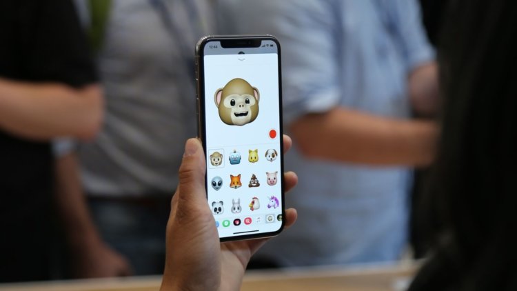 Джони Айв рассказал, как долго в Apple работали над iPhone X. Фото.