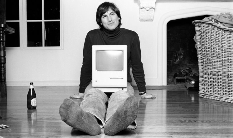 Памяти Стива Джобса: Человек, чей гений изменил мир. Фото.