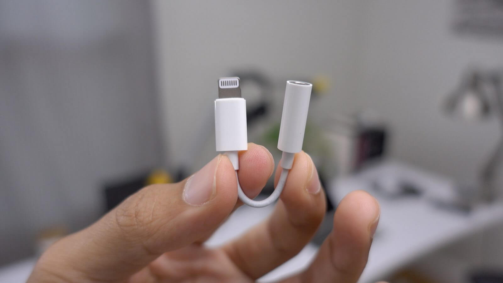 Комплект поставки новых iPhone может стать беднее. Комплект поставки новых iPhone может стать беднее. Фото.
