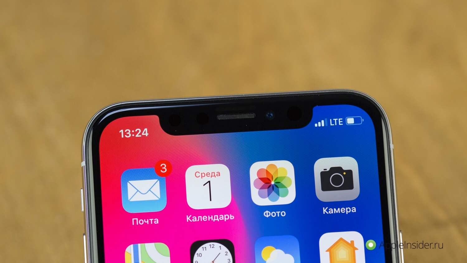 #Видеообзор: Две недели с iPhone X. Мешает ли выступ экрана. #Видеообзор: Две недели с iPhone X. Мешает ли выступ экрана. Фото.