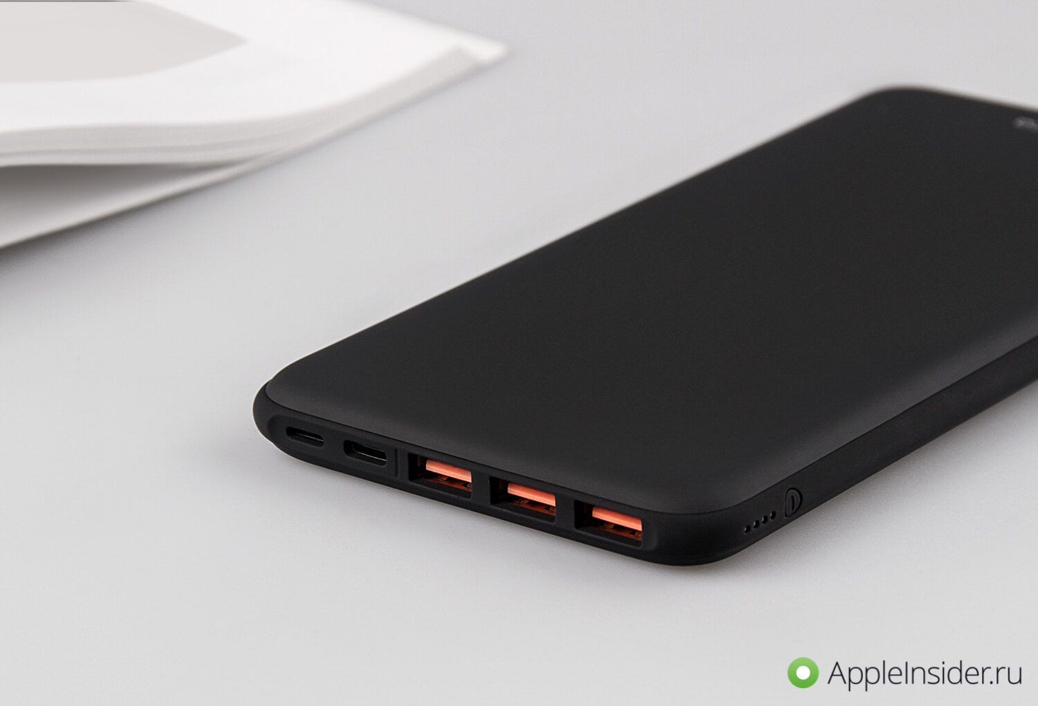 Хватит на всех: внешний аккумулятор Rombica NEO Omega Black. Хватит на всех: внешний аккумулятор Rombica NEO Omega Black. Фото.
