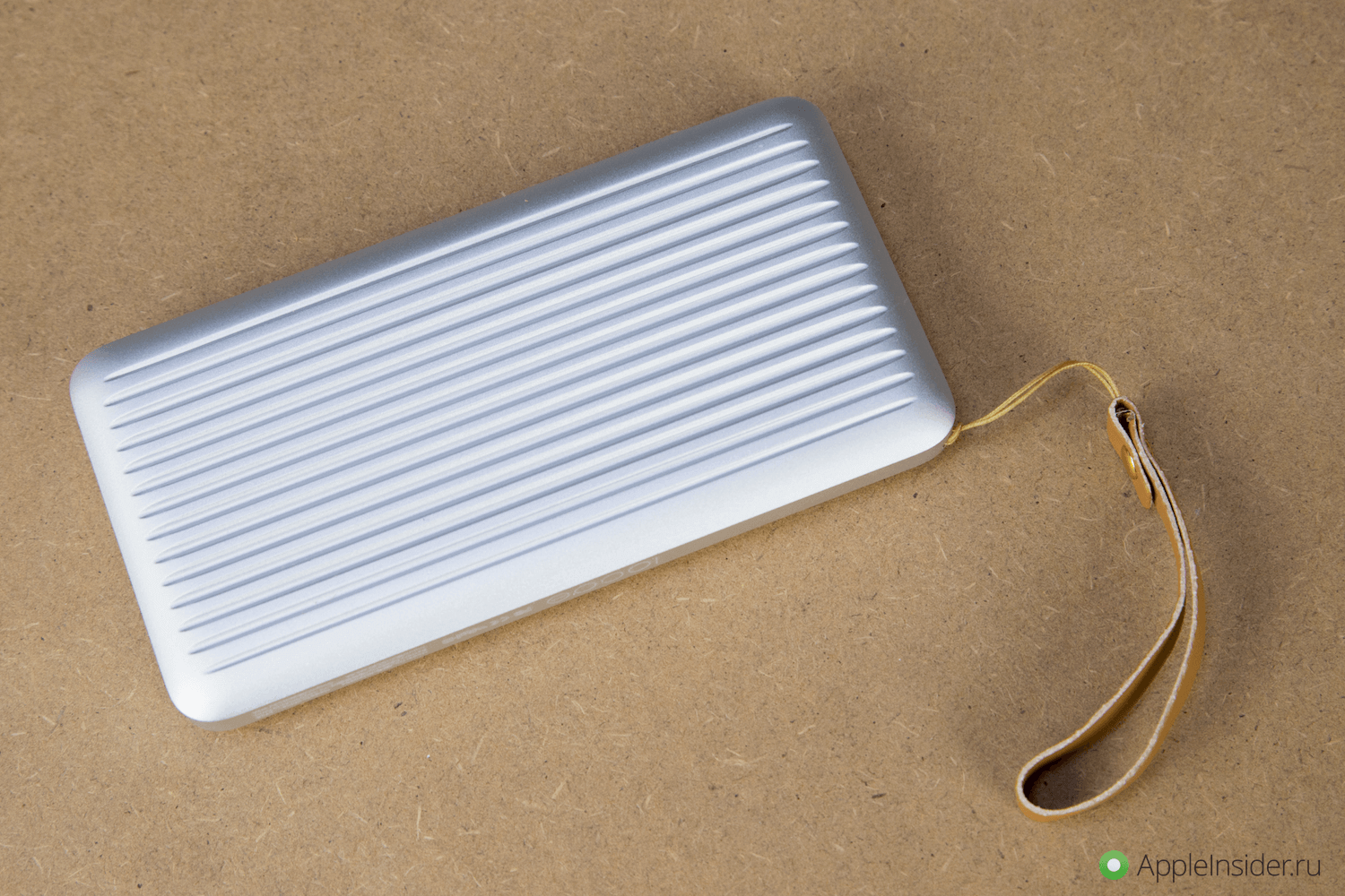 Как заряжать iPhone в 2018 году? Противоударный Power Bank. Как заряжать iPhone в 2018 году? Противоударный Power Bank. Фото.