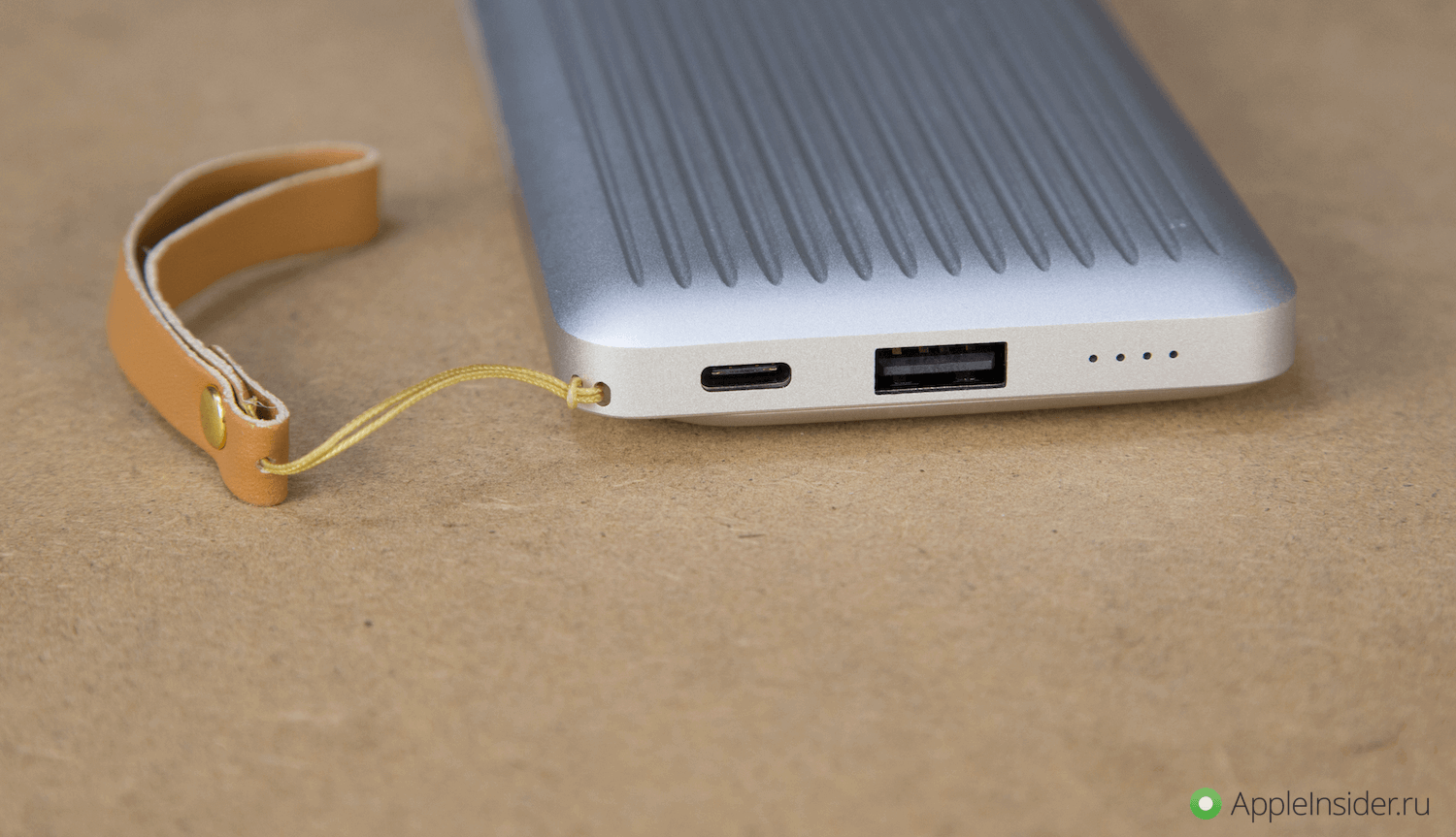 Как заряжать iPhone в 2018 году? Противоударный Power Bank. Как заряжать iPhone в 2018 году? Противоударный Power Bank. Фото.