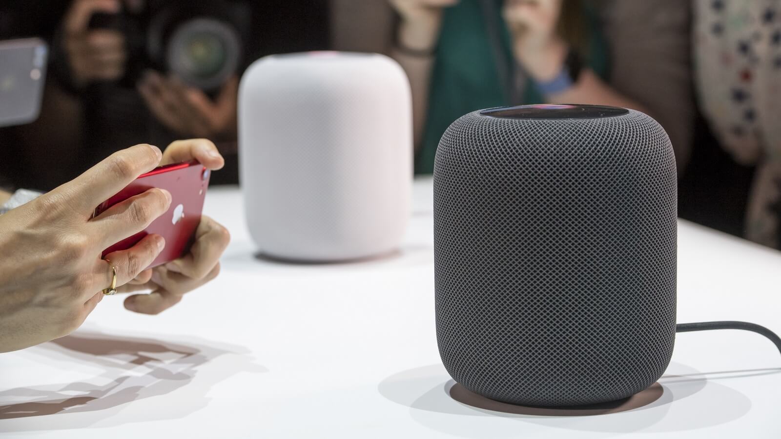 В Apple прокомментировали отложенный запуск HomePod. В Apple прокомментировали отложенный запуск HomePod. Фото.