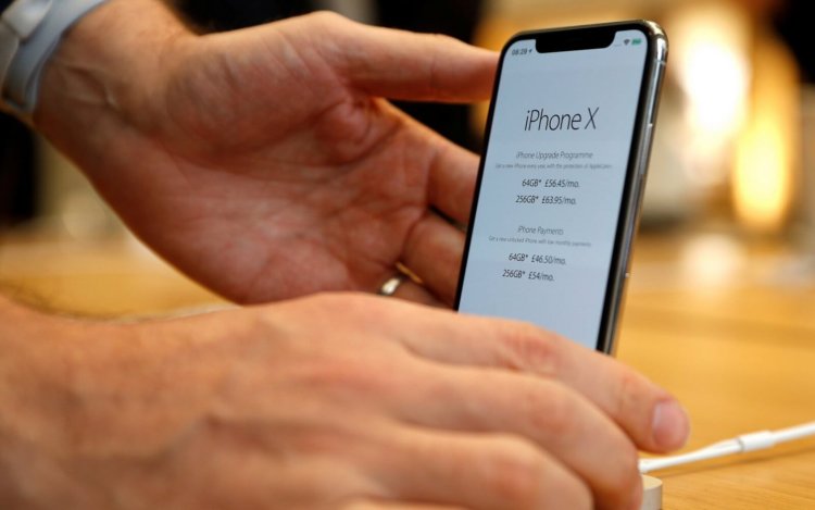 Apple может сократить производство iPhone X из-за низкого спроса. Apple может сократить производство iPhone X из-за низкого спроса. Фото.