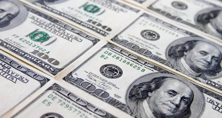 У Apple хотят отсудить почти триллион долларов. Фото.