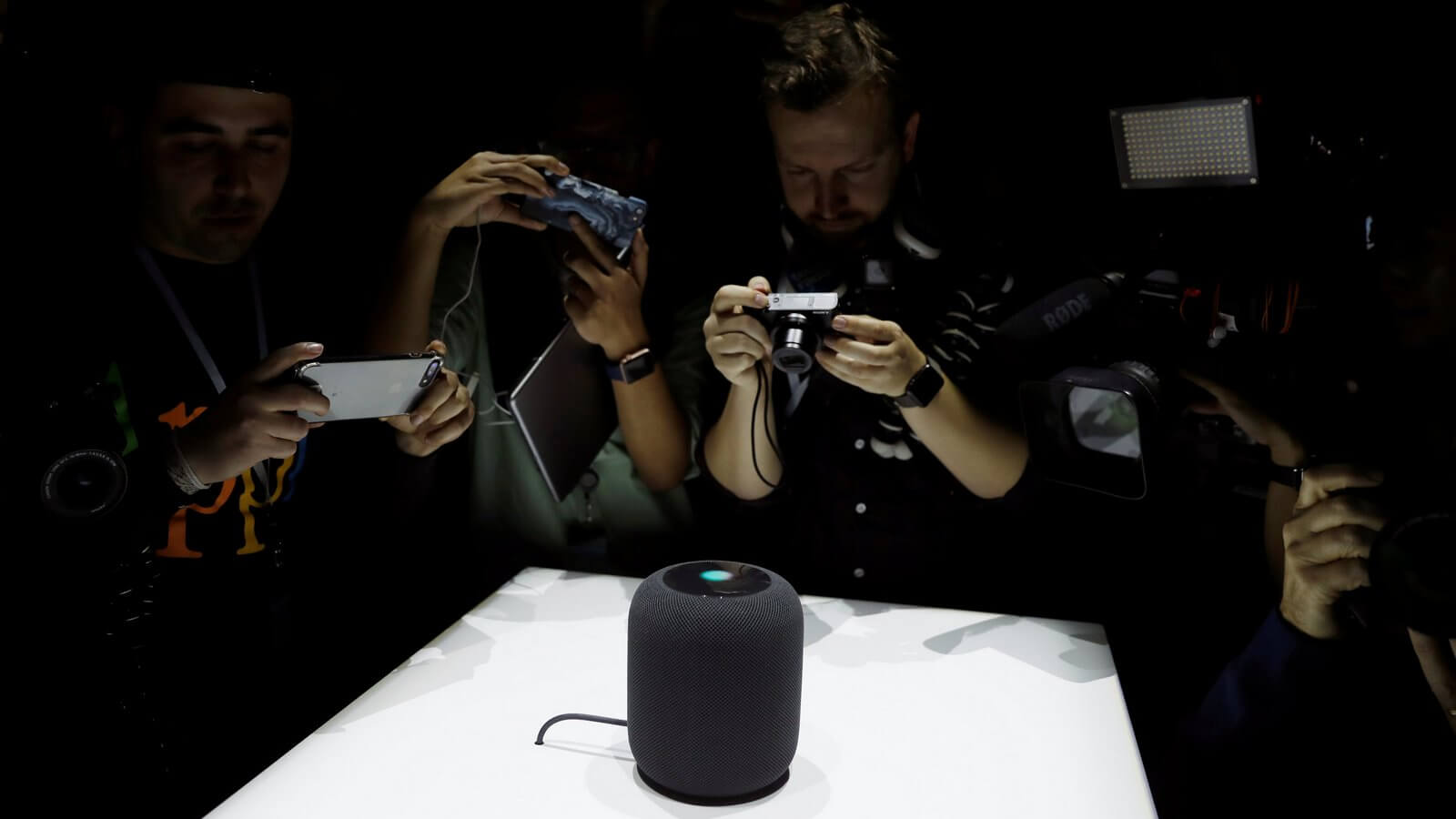 Имеет ли смысл покупка HomePod в России? Имеет ли смысл покупка HomePod в России? Фото.