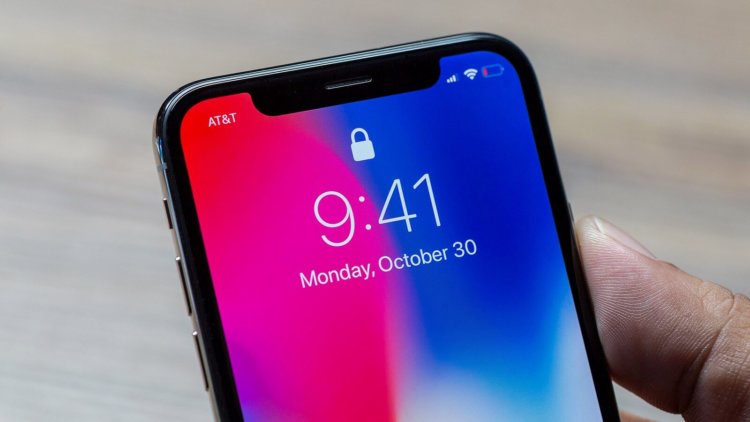 iPhone X может остаться без «чёлки» в 2019 году. Фото.