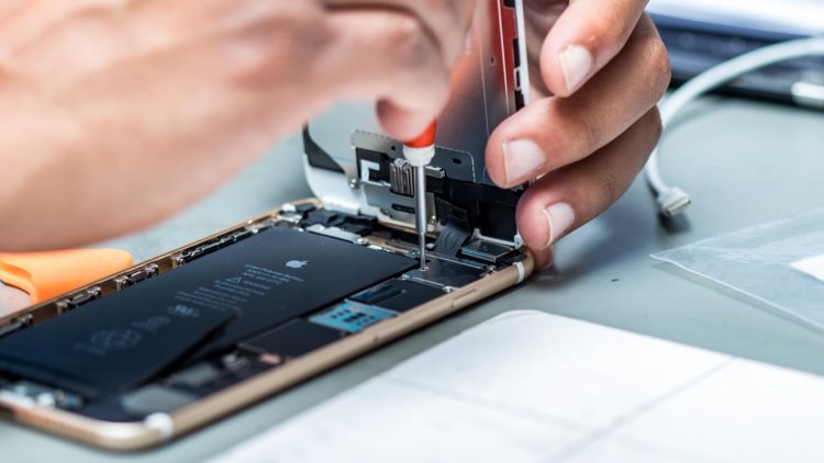 Apple испытывает дефицит аккумуляторов для iPhone 6 Plus. Фото.