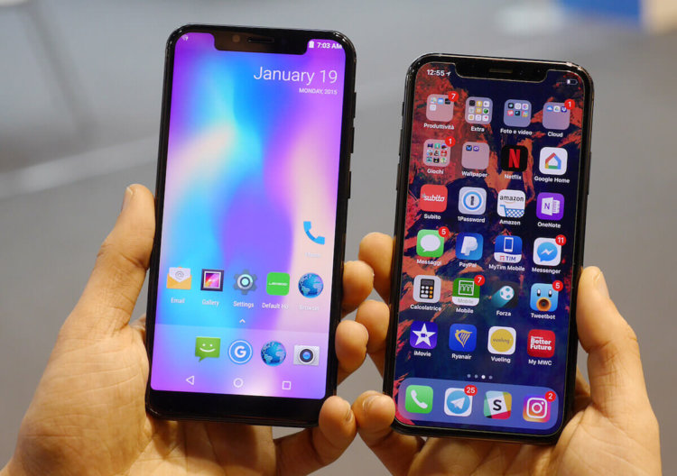 «Челка» нынче в моде: Клоны iPhone X атаковали MWC 2018. «Челка» нынче в моде: Клоны iPhone X атаковали MWC 2018. Фото.