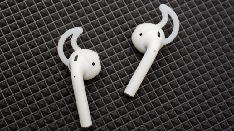 Apple придумала, как предотвратить выпадание AirPods. Фото.