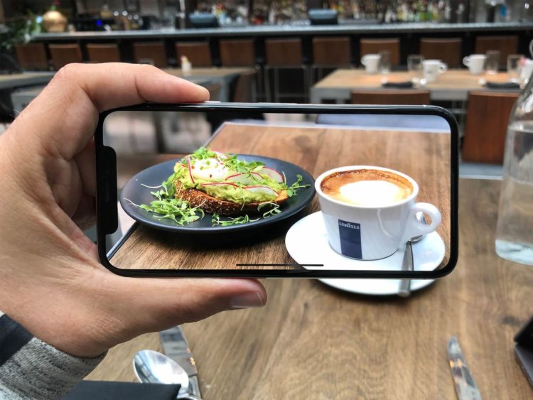 iPhone X и Galaxy S9+: у кого лучше камера? Фото.