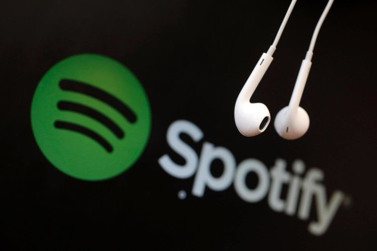 Spotify: более 2 миллиона человек пользуются сервисом нелегально. Фото.