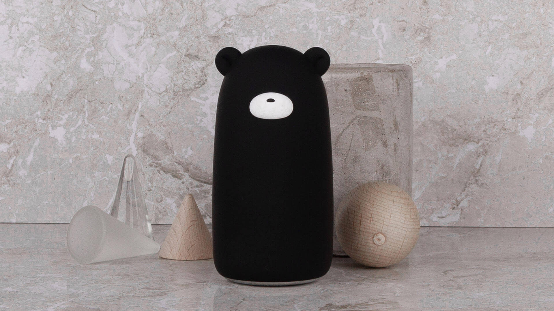 Rombica NEO Bear — «медвежонок», способный зарядить iPhone и не только. Rombica NEO Bear — «медвежонок», способный зарядить iPhone и не только. Фото.