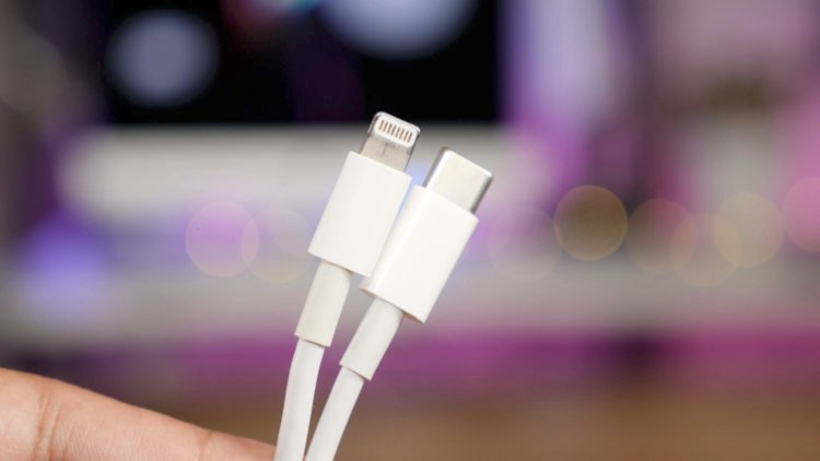 Apple снизила цену на Lighning-кабель с выходом USB-C. Фото.