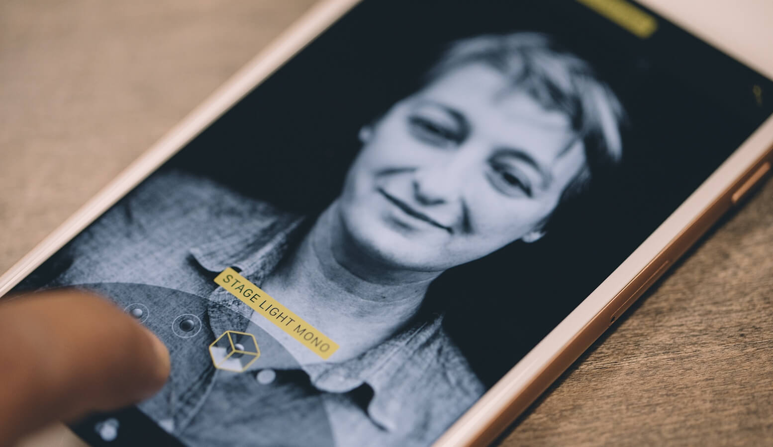 Apple разрешили приравнивать съемку на iPhone к студийной. Apple разрешили приравнивать съемку на iPhone к студийной. Фото.