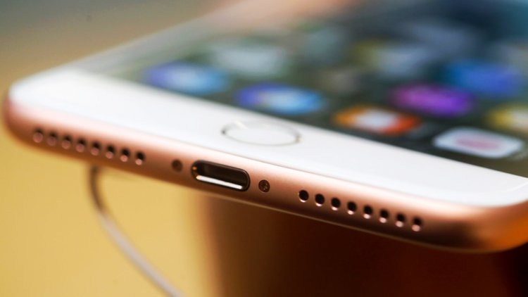 Не баг, а фича: уязвимость из iOS 11.4.1 оказалась запланированной. Фото.