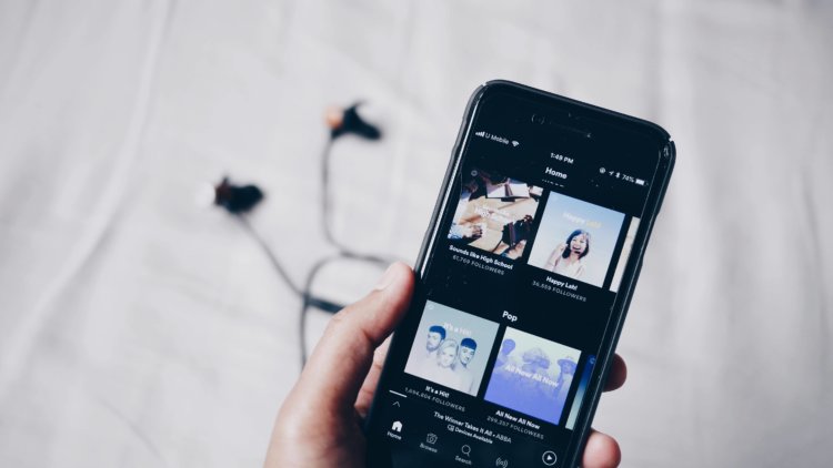 В бесплатной версии Spotify можно будет пропускать рекламу. Фото.