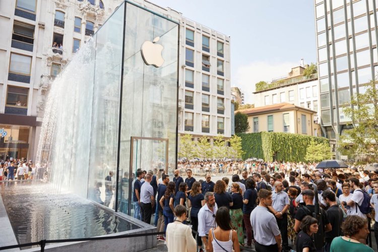 Apple опубликовала отчет о своих успехах за квартал. Фото.