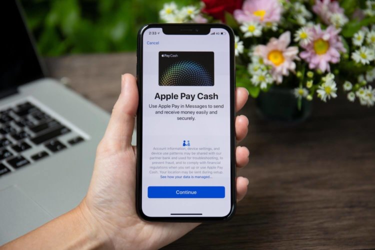 Новая реклама показывает спор пользователей Apple Pay Cash. Фото.