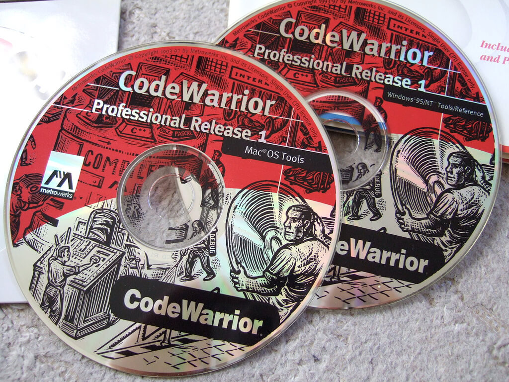Metrowerks CodeWarrior лидирует. Metrowerks CodeWarrior лидирует. Фото.