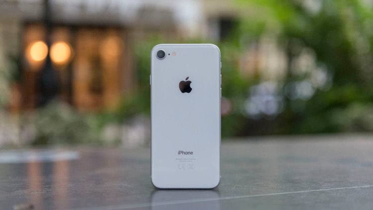 Утечка раскрыла подробности о доступном iPhone. Утечка раскрыла подробности о доступном iPhone. Фото.