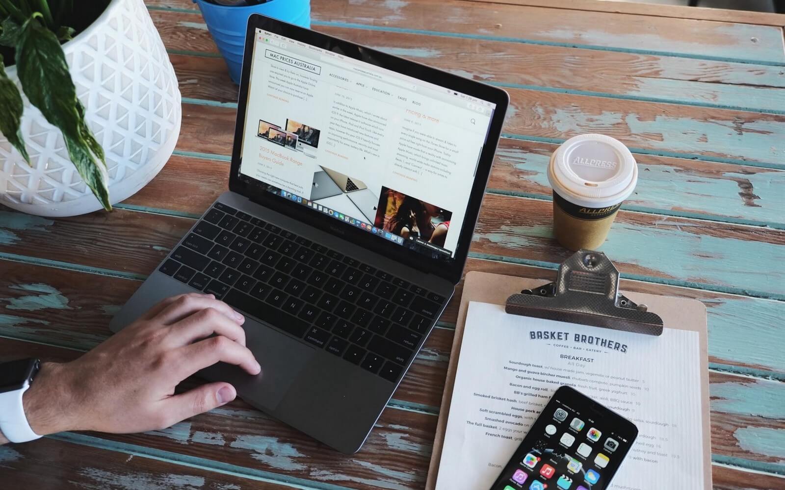 Партнер Apple подтвердил осенний релиз доступного MacBook. Партнер Apple подтвердил осенний релиз доступного MacBook. Фото.
