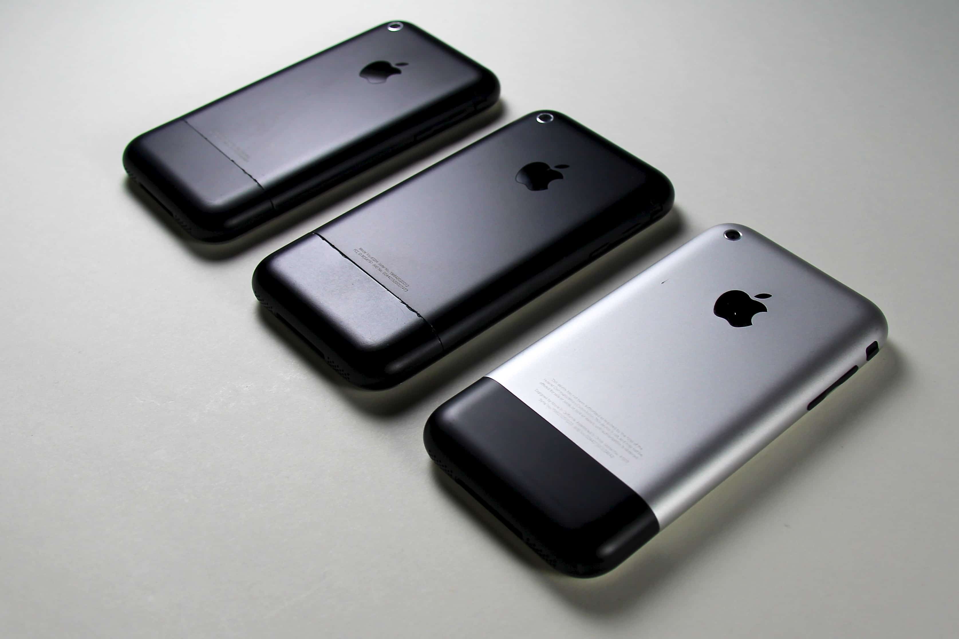 Айфон 1 поколения. Iphone 2g. Iphone 2g 4gb. Iphone 2g 2007. Apple iphone 2.