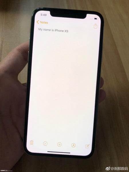Возможно, это первые снимки работающего iPhone XS. Возможно, это первые снимки работающего iPhone XS. Фото.