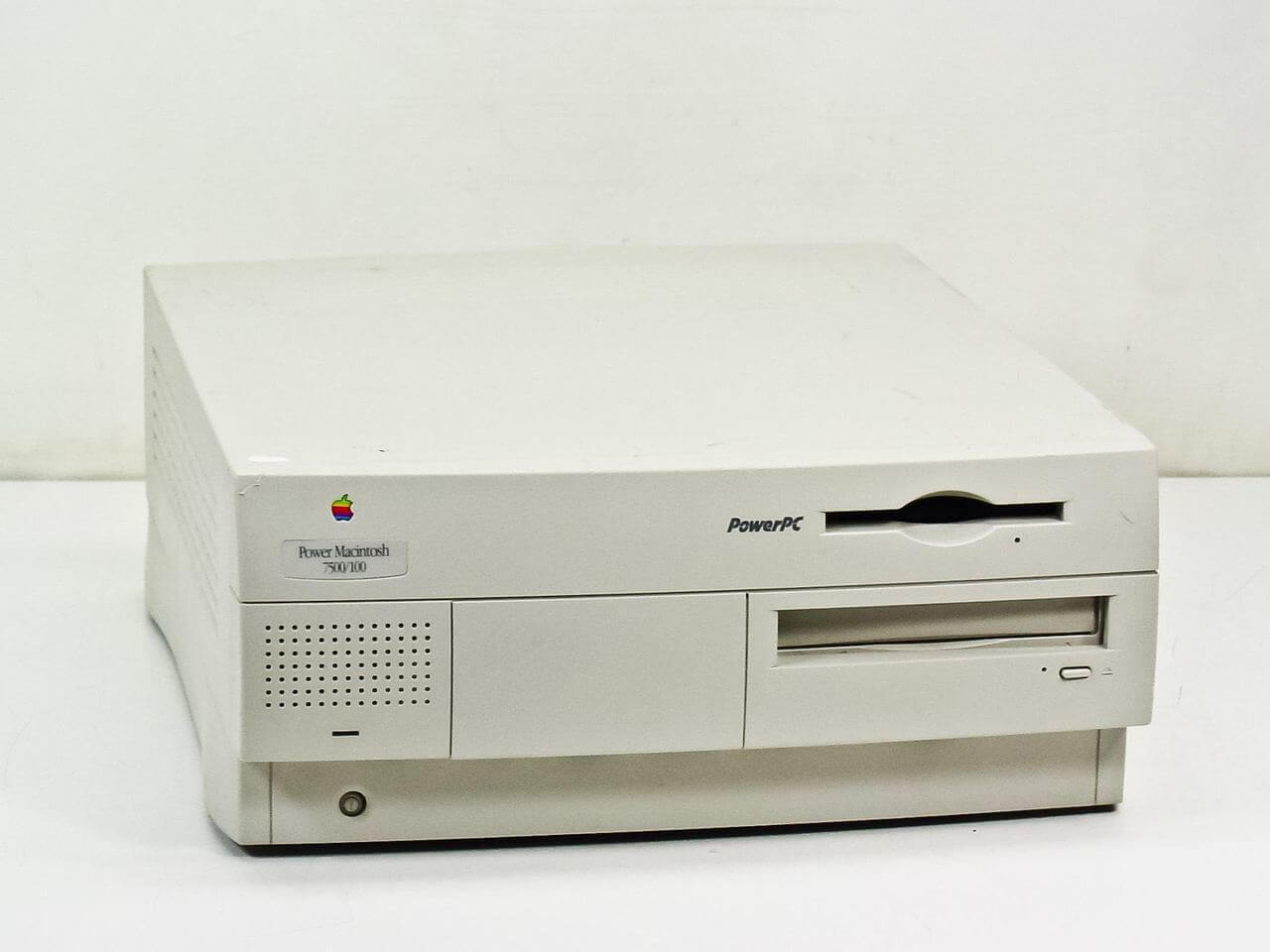 Power Macintosh. В ожидании Power Macintosh. Power Macintosh. В ожидании Power Macintosh. Фото.