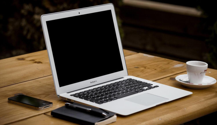 За счет чего Apple уменьшит толщину будущего MacBook? Фото.