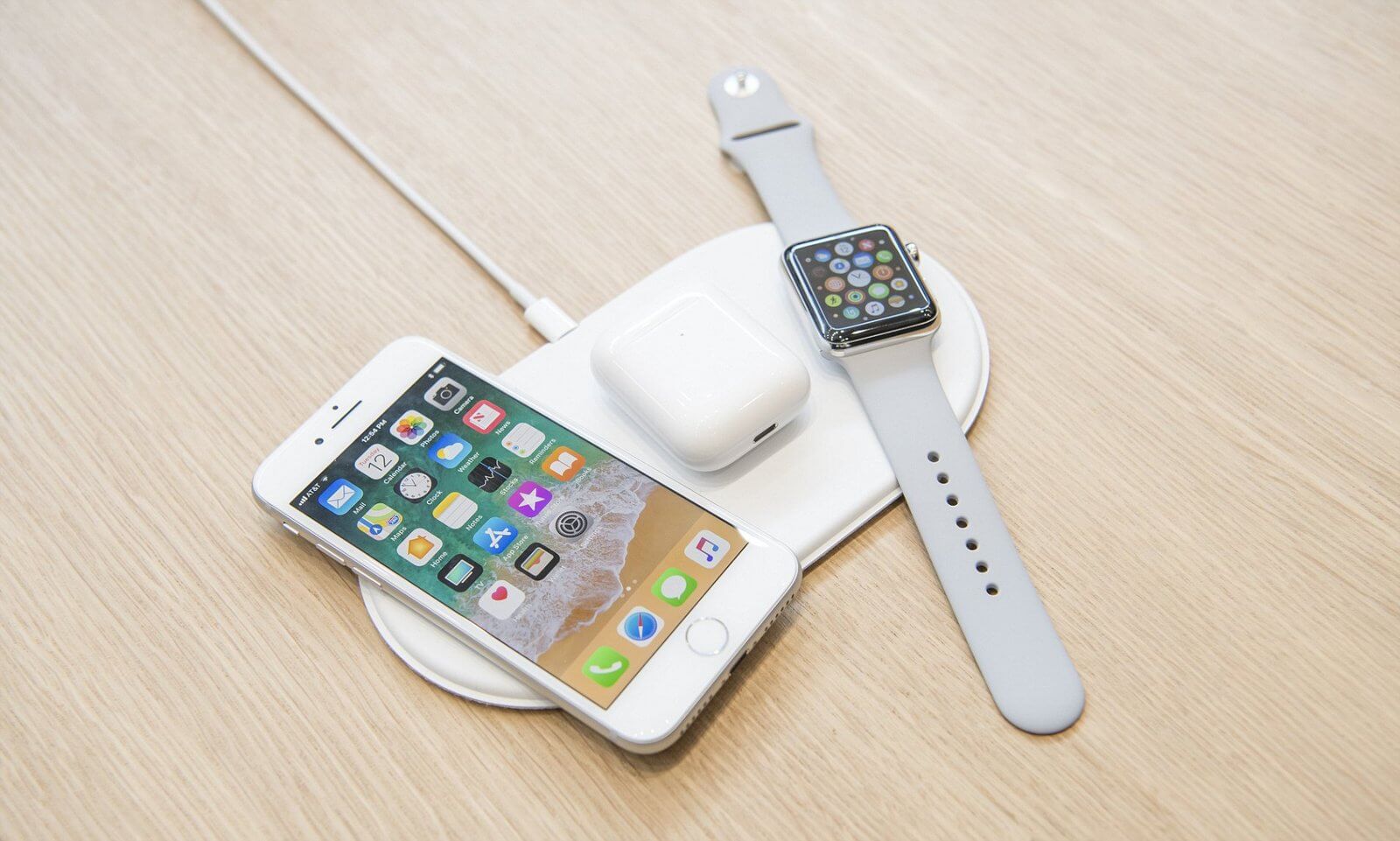 Кажется, Apple не намерена отказываться от AirPower. Кажется, Apple не намерена отказываться от AirPower. Фото.