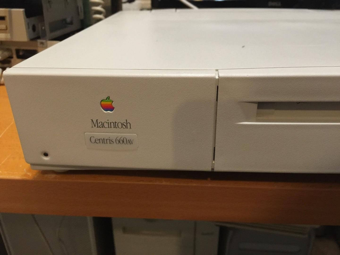 Бренд Mac’ов, о котором почти забыли. Centris 660 AV. Бренд Mac’ов, о котором почти забыли. Centris 660 AV. Фото.