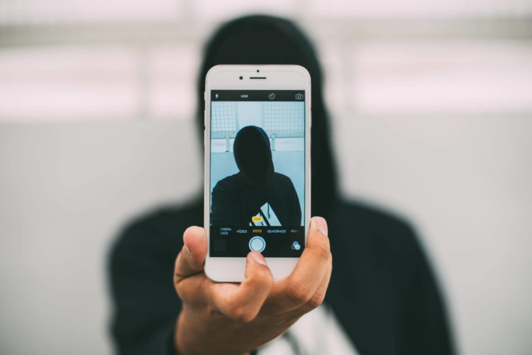 В iOS 12 появился инновационный способ защиты от мошенников. В iOS 12 появился инновационный способ защиты от мошенников. Фото.