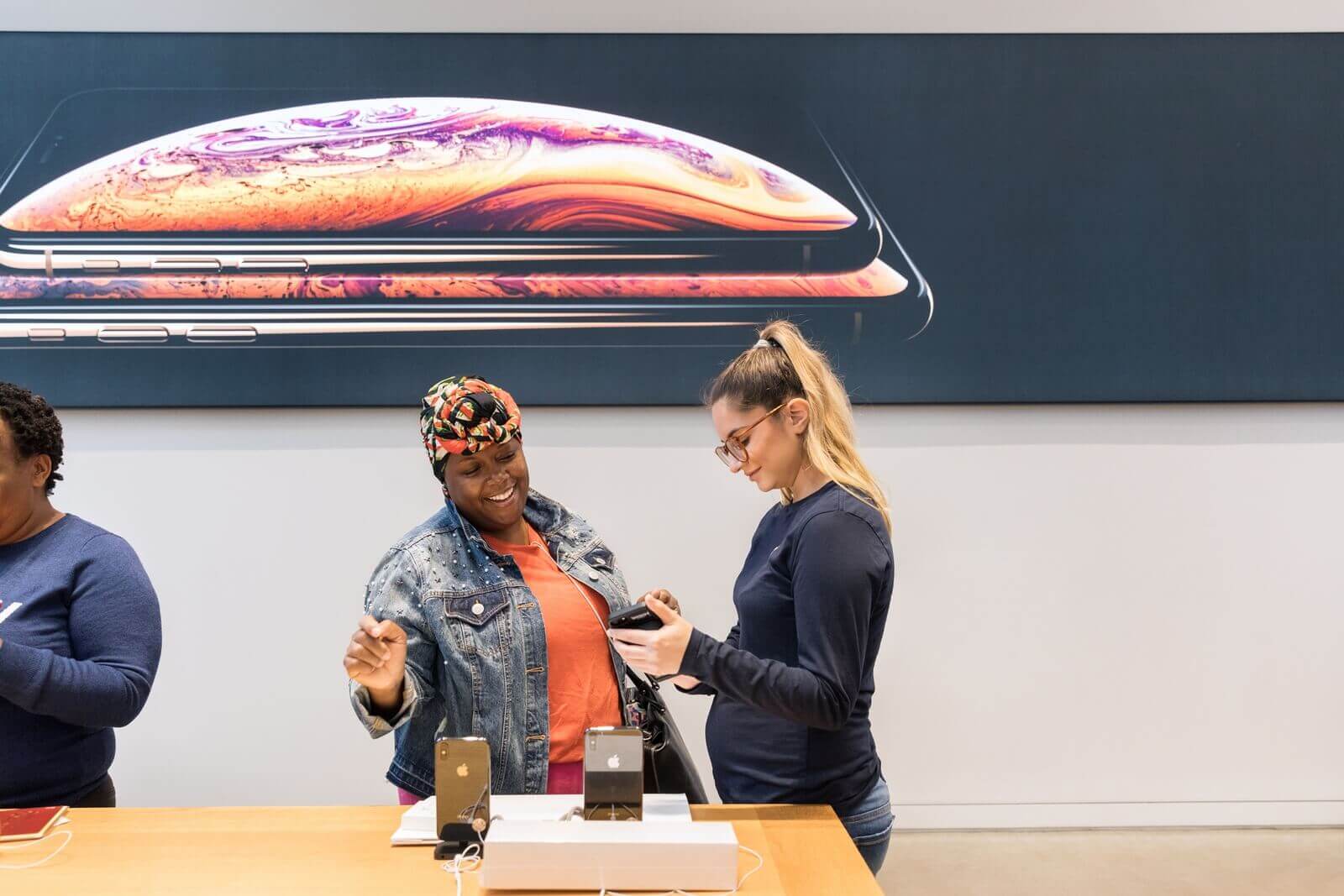 Apple устранила сбой iOS 12, препятствующий зарядке iPhone и iPad. Apple устранила сбой iOS 12, препятствующий зарядке iPhone и iPad. Фото.