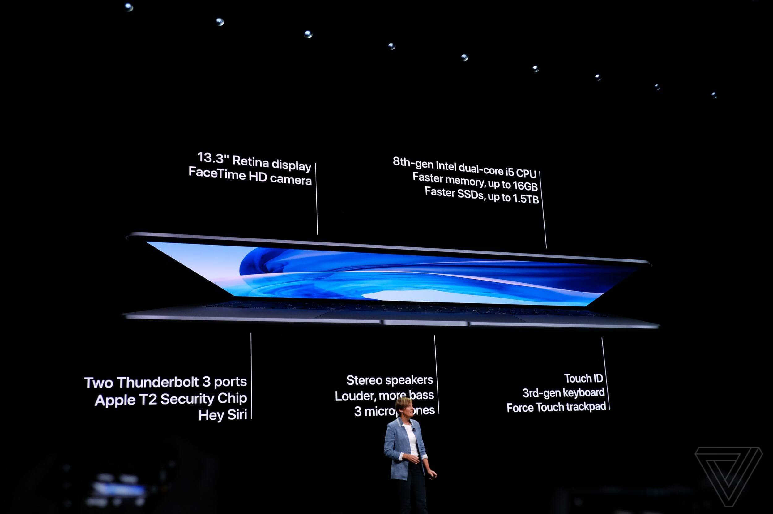 Apple представила MacBook Air с дисплеем Retina. Apple представила MacBook Air с дисплеем Retina. Фото.