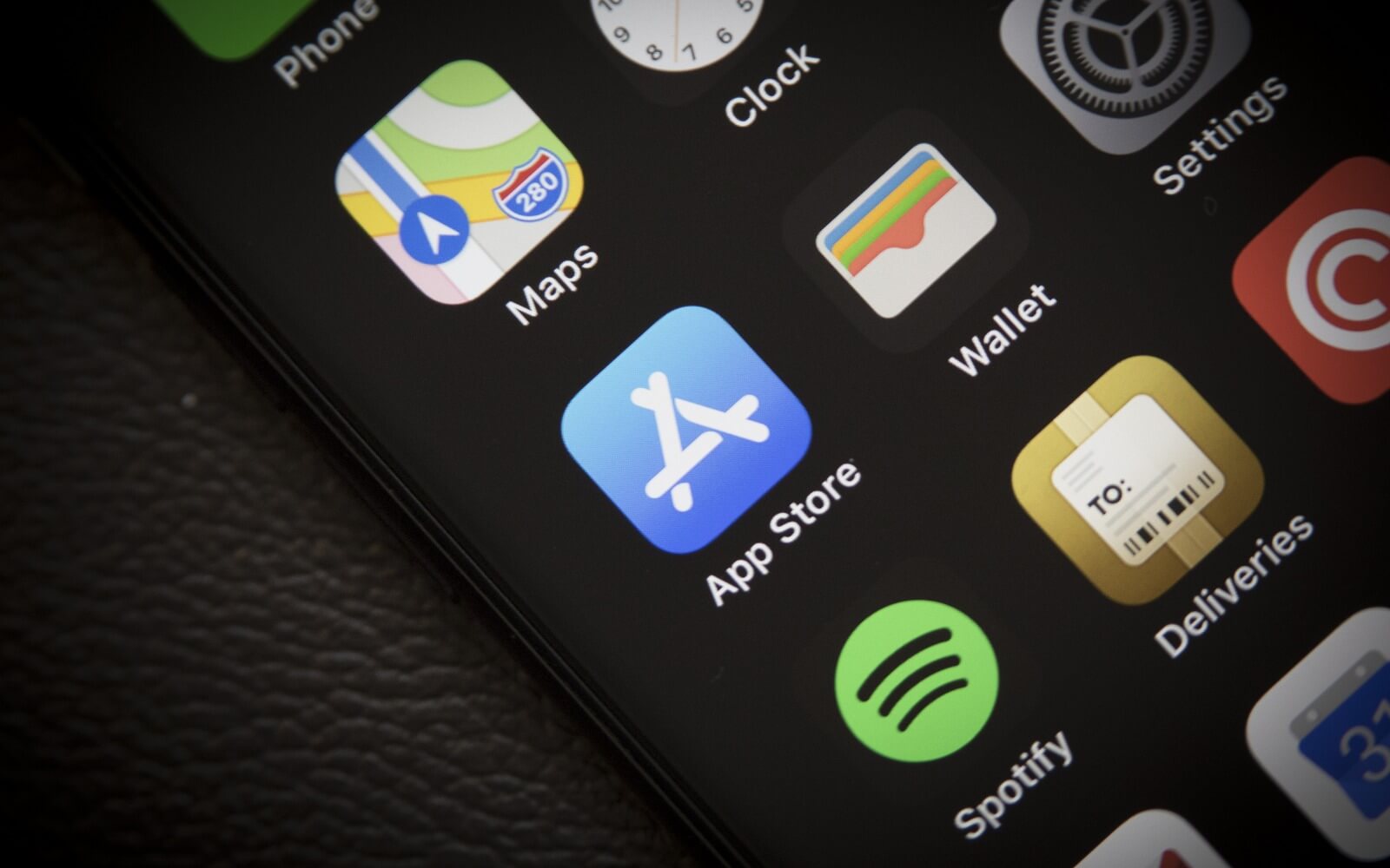 App Store испытал нашествие приложений со скрытой подпиской. App Store испытал нашествие приложений со скрытой подпиской. Фото.